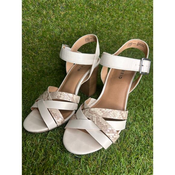 TORRID Caged‎ Front Stacked Heel Sandals Bone/Snakeskin 9W - Picture 2 of 13